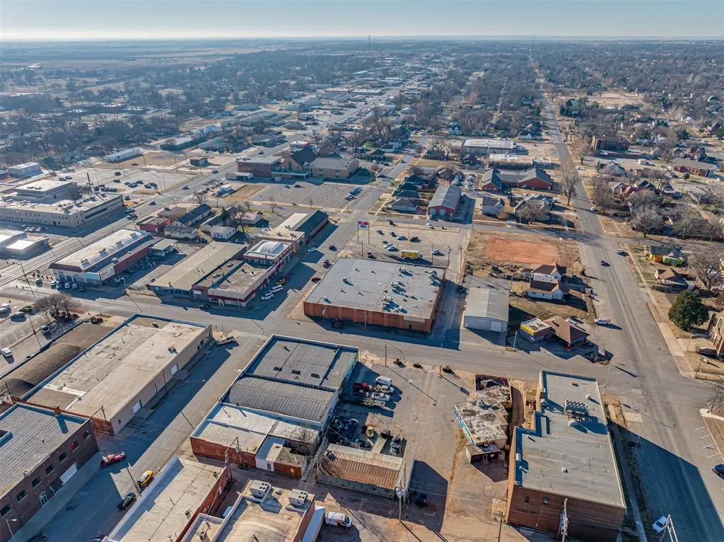 Photo 22 — 506 W Kansas Avenue, Chickasha, OK 73018