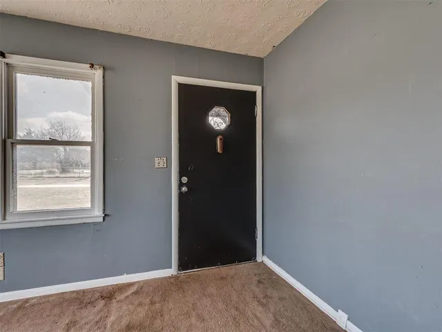 Photo 2 — 10050 E Maguire Road, Noble, OK 73068