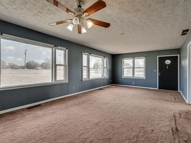 Photo 3 — 10050 E Maguire Road, Noble, OK 73068