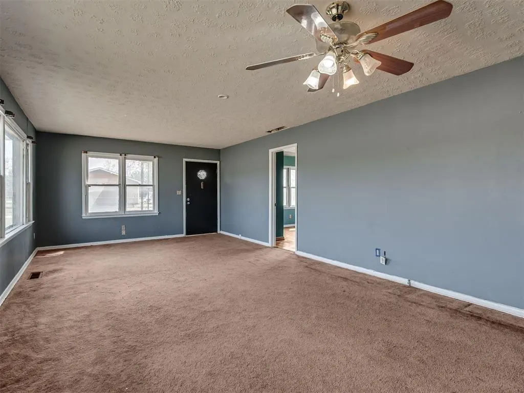Photo 4 — 10050 E Maguire Road, Noble, OK 73068