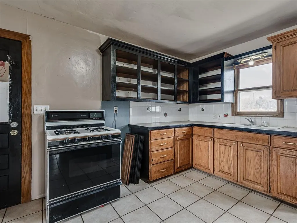 Photo 6 — 10050 E Maguire Road, Noble, OK 73068