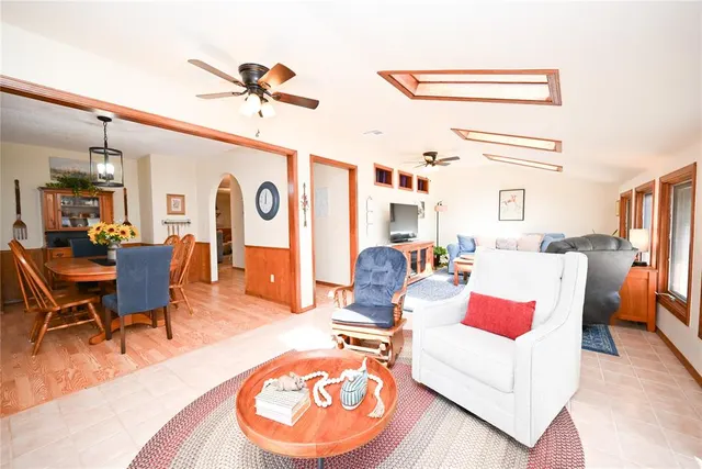 Photo 2 — 1608 N Pleasant Valley Road, Ninnekah, OK 73067