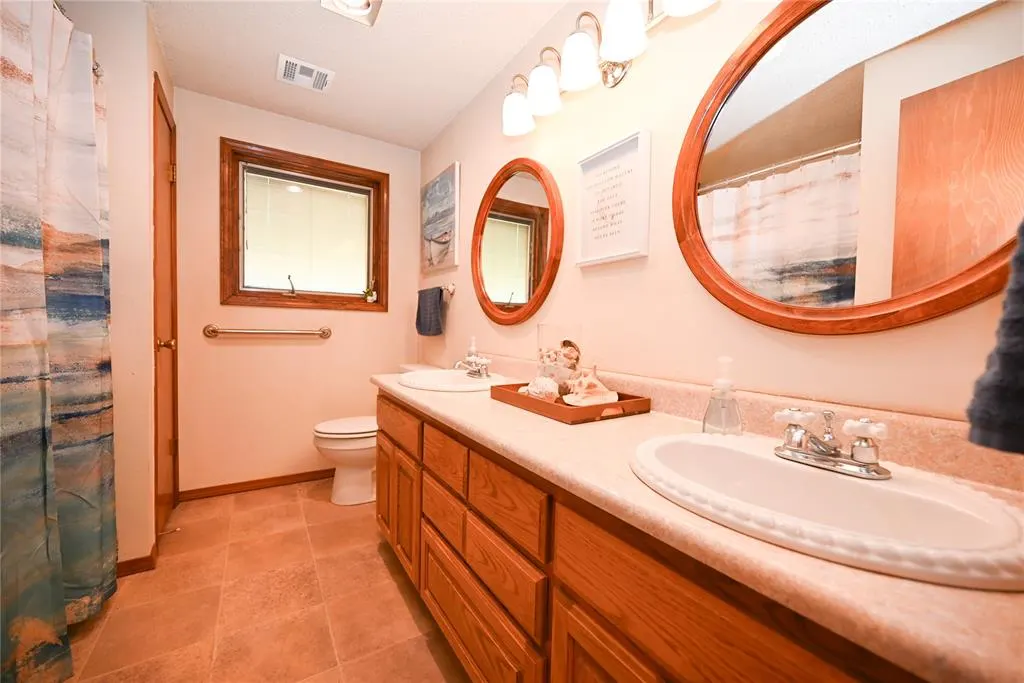 Photo 24 — 1608 N Pleasant Valley Road, Ninnekah, OK 73067