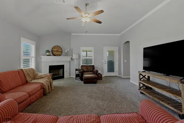 Photo 5 — 705 Windy Lane, Yukon, OK 73099