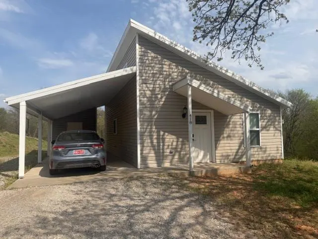 Front exterior — 418 S Cleveland Avenue, Chandler, OK 74834