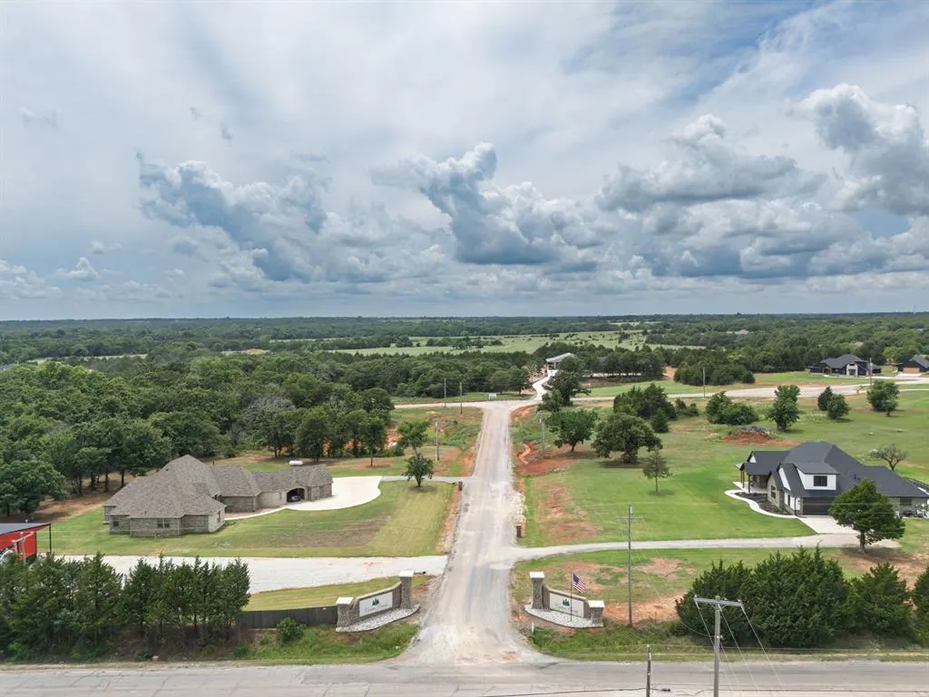 Photo 10 — 107 Pine Valley Lane, Shawnee, OK 74801