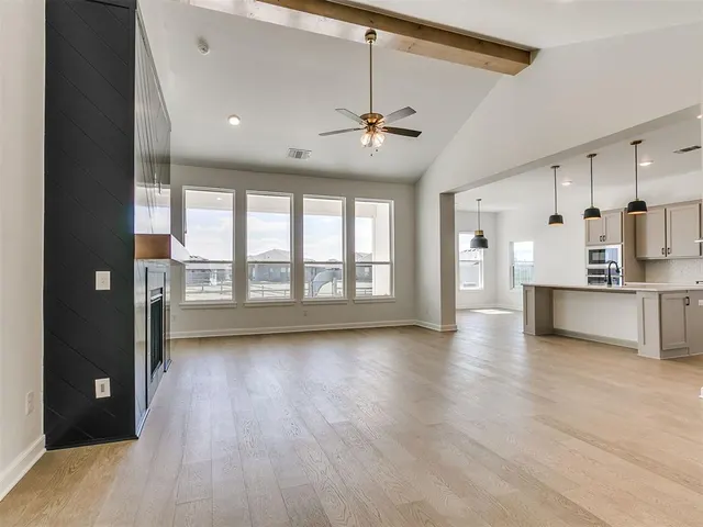 Photo 5 — 10512 NW 33rd Place, Yukon, OK 73099