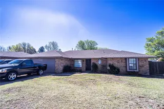 Sold home at 1324 Steiner