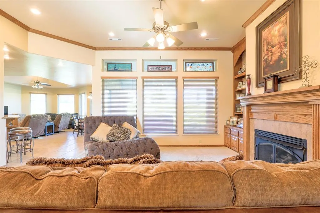 Photo 12 — 404 W Lakeview Drive, Tecumseh, OK 74873