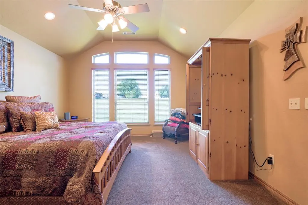 Photo 18 — 404 W Lakeview Drive, Tecumseh, OK 74873