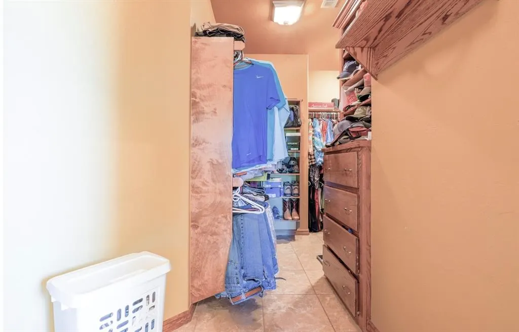 Photo 24 — 404 W Lakeview Drive, Tecumseh, OK 74873