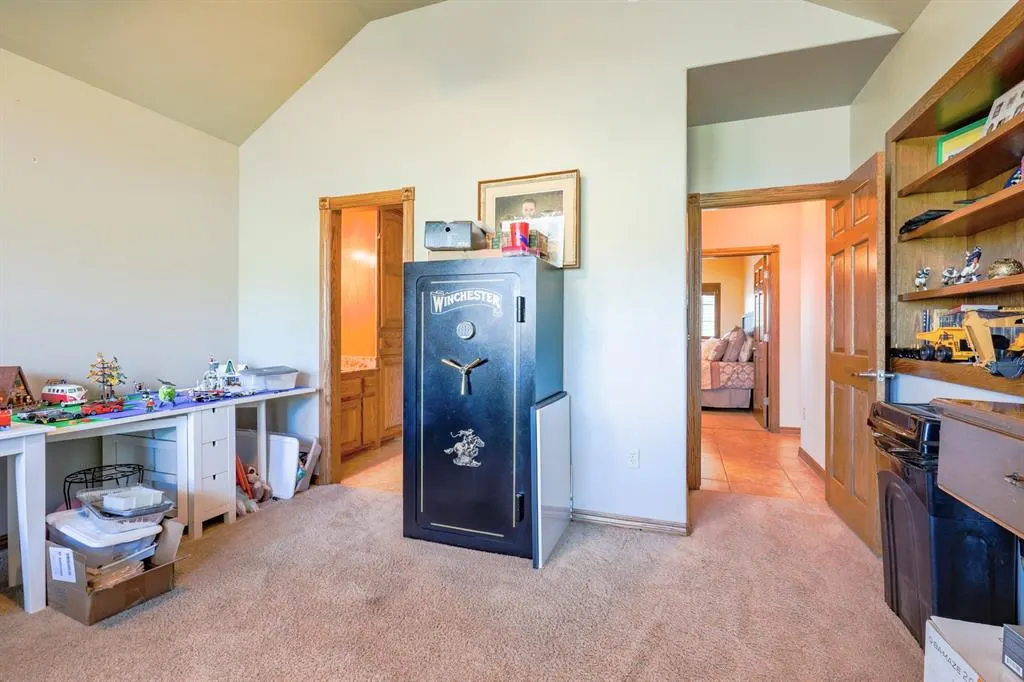 Photo 31 — 404 W Lakeview Drive, Tecumseh, OK 74873