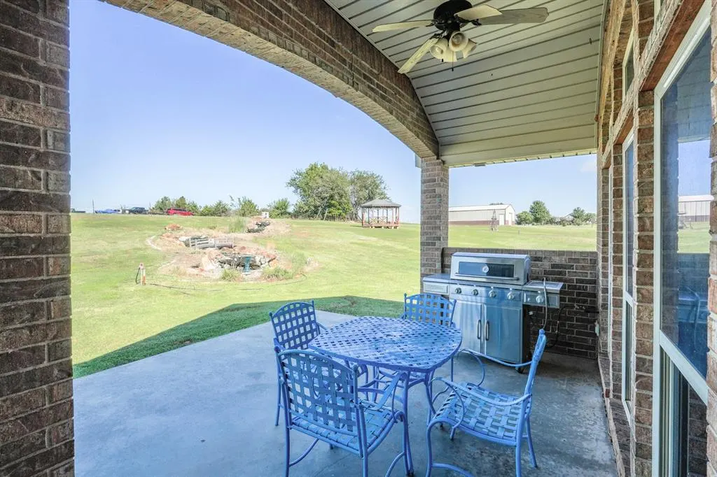 Photo 37 — 404 W Lakeview Drive, Tecumseh, OK 74873