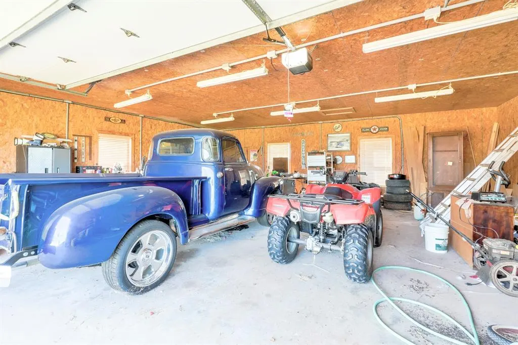 Photo 45 — 404 W Lakeview Drive, Tecumseh, OK 74873