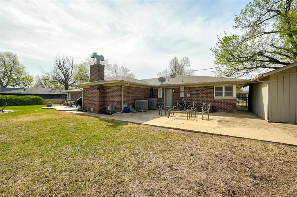 Photo 42 — 3127 NW 69th Street, Oklahoma City, OK 73116