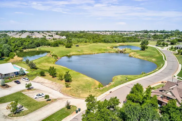 Photo 2 — 2310 Ingels Place, Norman, OK 73071
