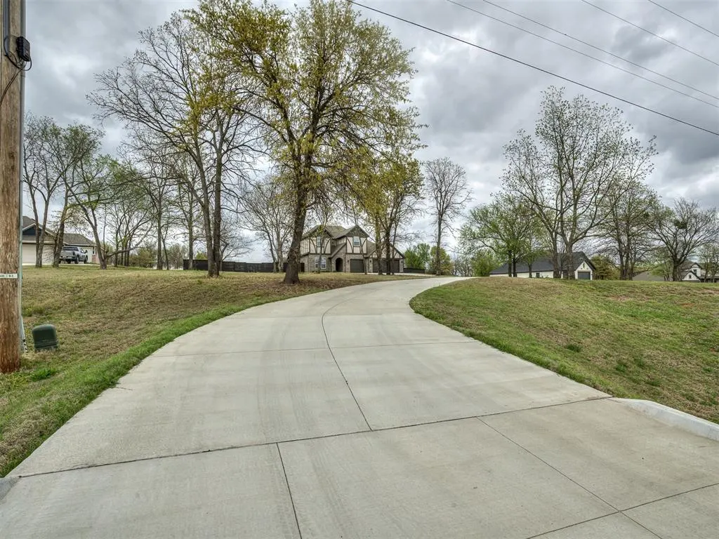 Photo 48 — 17453 240th Street, Washington, OK 73093