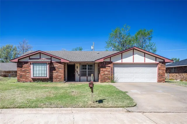 Front exterior — 1313 Kent, Weatherford, OK 73096
