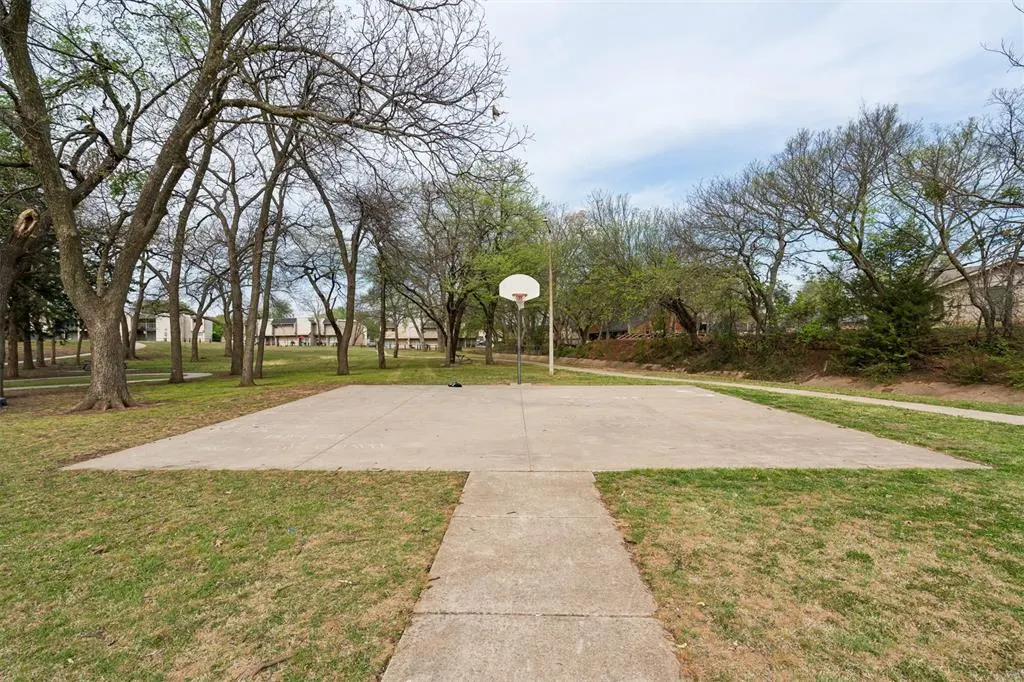 Photo 29 — 1924 Burnt Oak Street, Norman, OK 73071