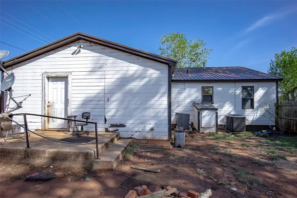 Photo 22 — 304 B Street, Alex, OK 73002