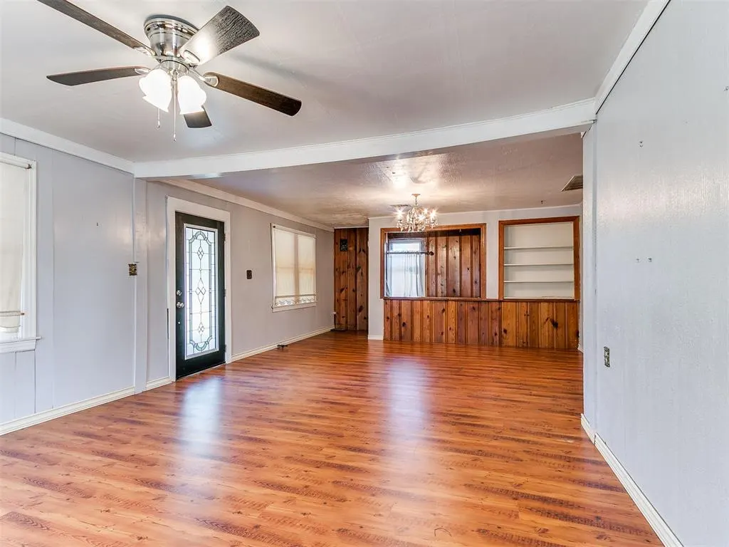 Photo 6 — 916 N Pine Street, Midwest City, OK 73130
