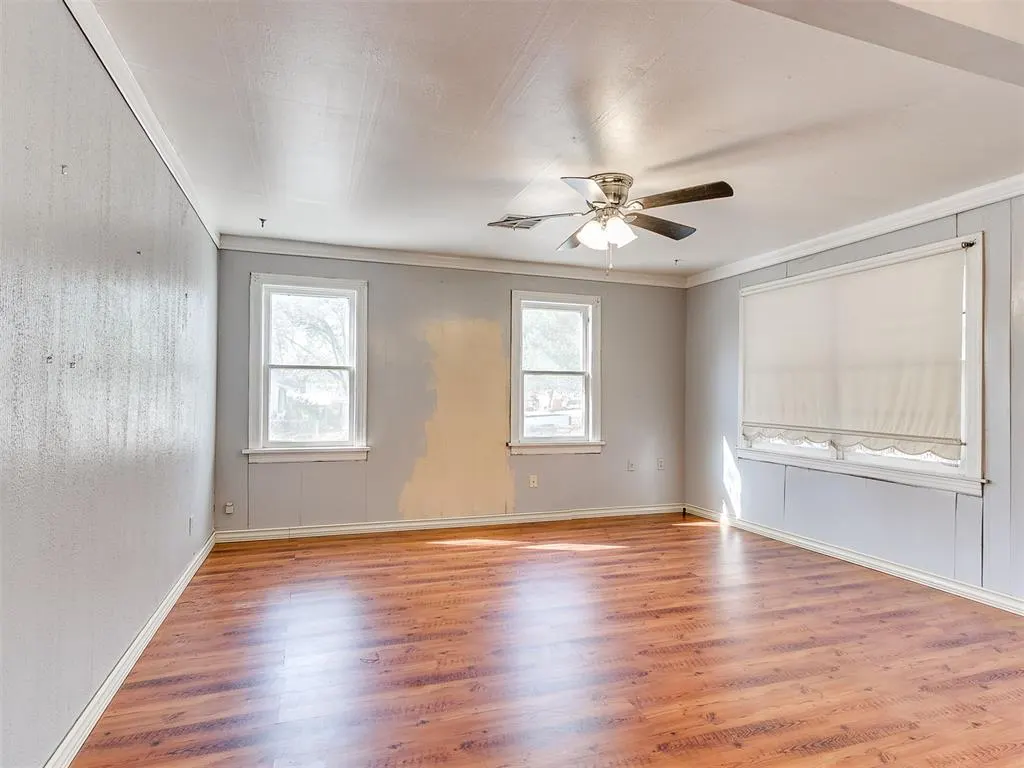 Photo 7 — 916 N Pine Street, Midwest City, OK 73130