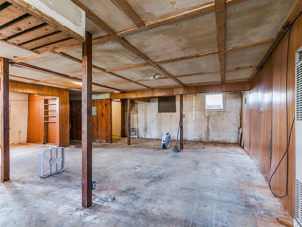 Photo 21 — 916 N Pine Street, Midwest City, OK 73130
