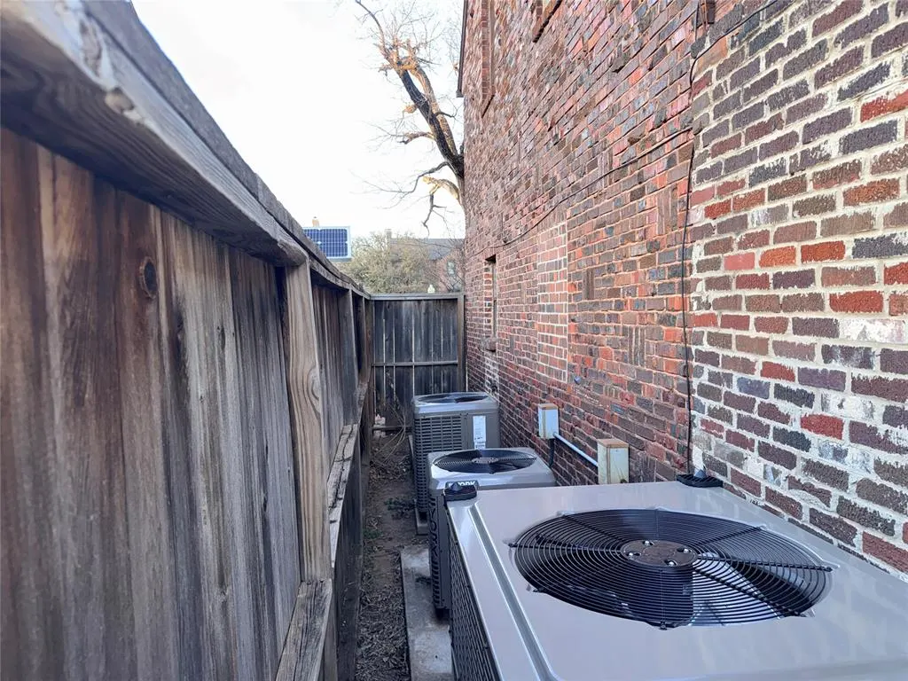 Photo 7 — 808 NW 41st Street, Oklahoma City, OK 73118