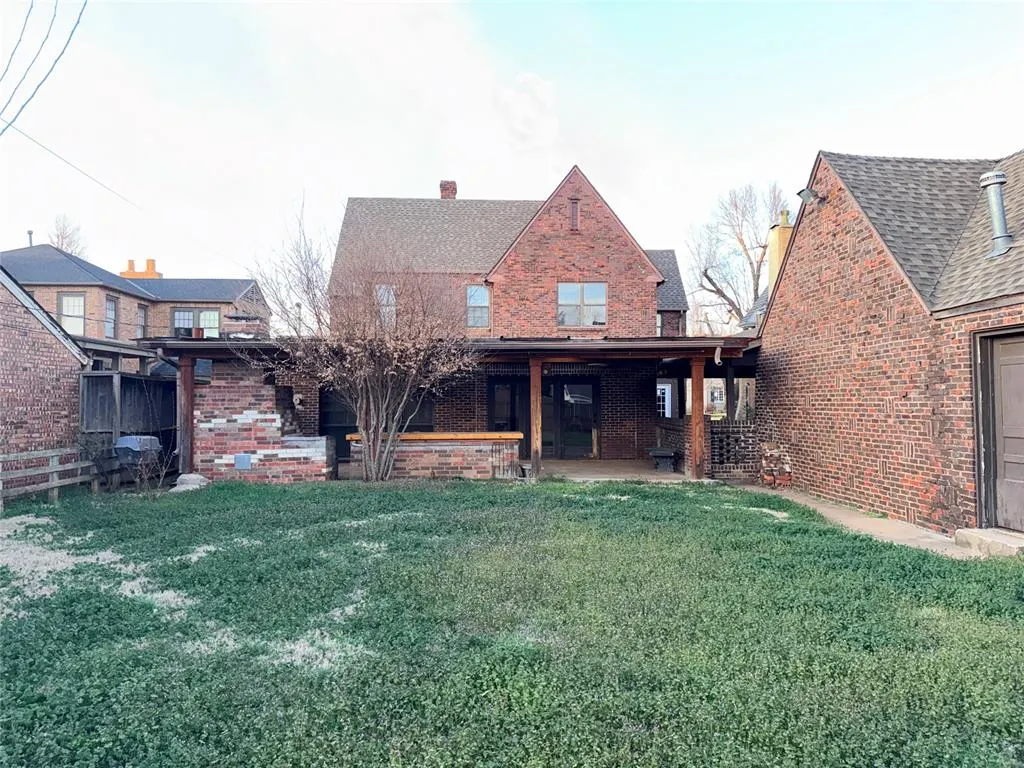 Photo 9 — 808 NW 41st Street, Oklahoma City, OK 73118