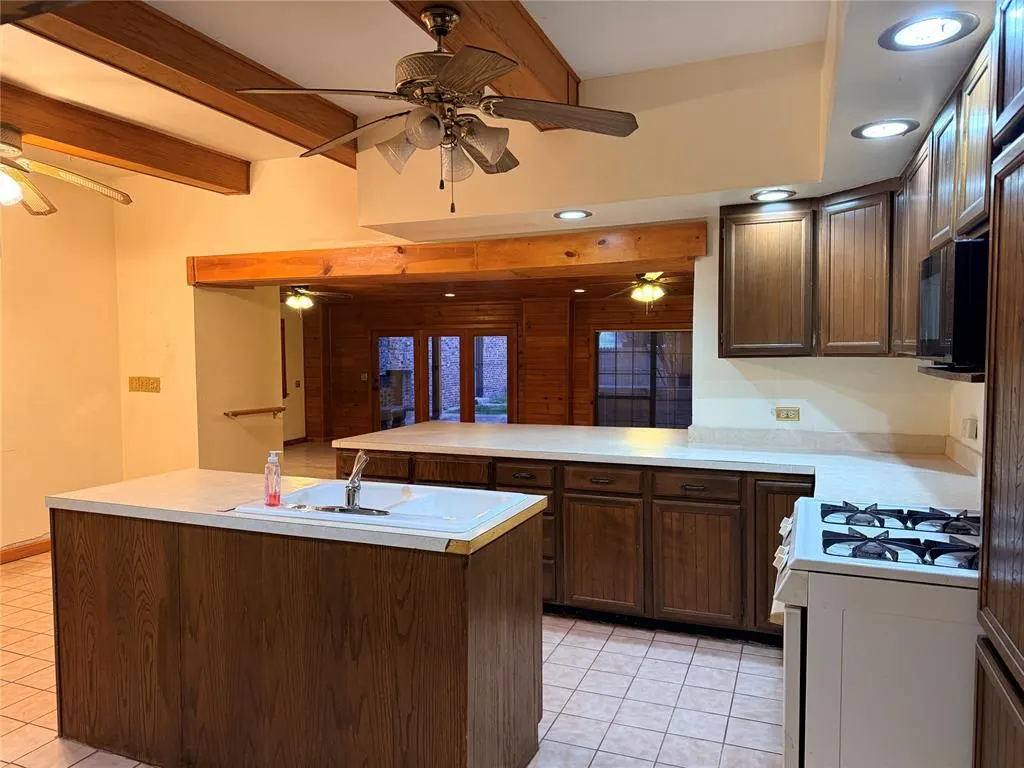 Photo 29 — 808 NW 41st Street, Oklahoma City, OK 73118