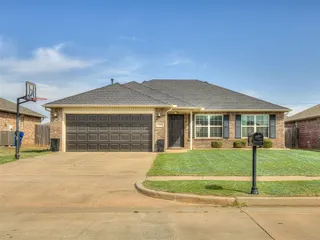Sold home at 1905 W Autumn Way