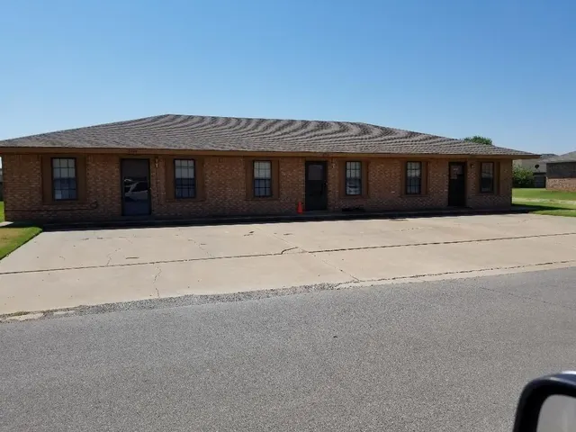 Front exterior — 2100 Apple Avenue, Weatherford, OK 73096