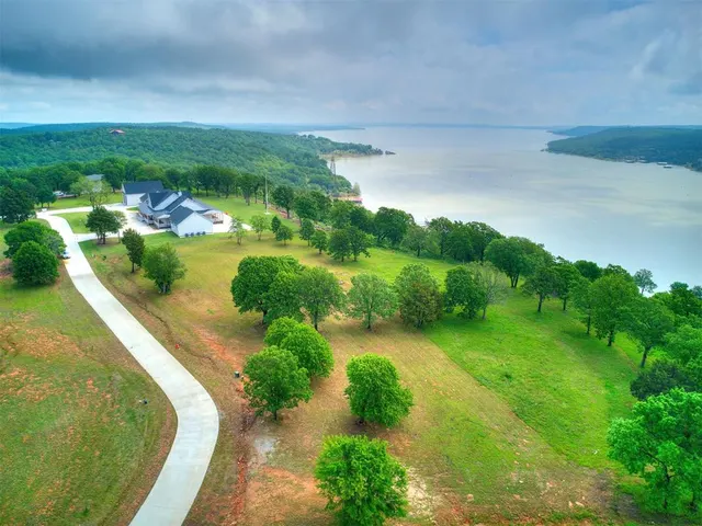 Photo 3 — 28 Patriot Pointe, Eufaula, OK 74432