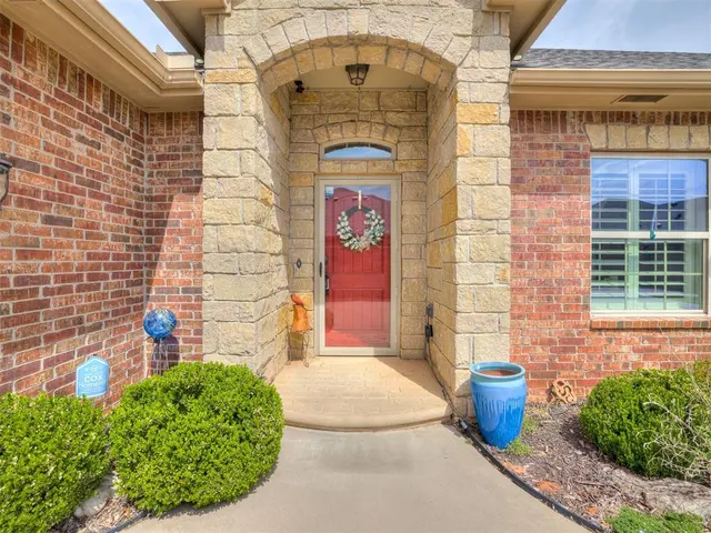 Photo 4 — 5513 NW 128th Street, Oklahoma City, OK 73142