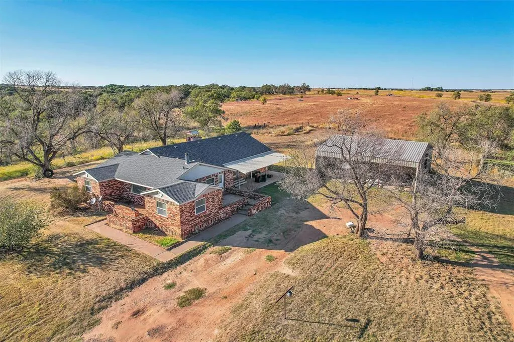 Front exterior — 17421 E 1160 Road, Sweetwater, OK 73666
