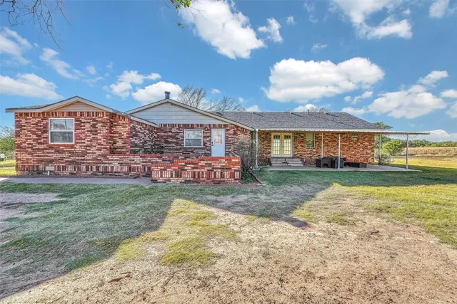 Photo 3 — 17421 E 1160 Road, Sweetwater, OK 73666