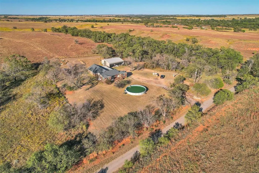 Photo 35 — 17421 E 1160 Road, Sweetwater, OK 73666