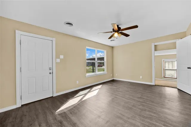 Photo 7 — 903 SW Garfield Avenue, Lawton, OK 73501