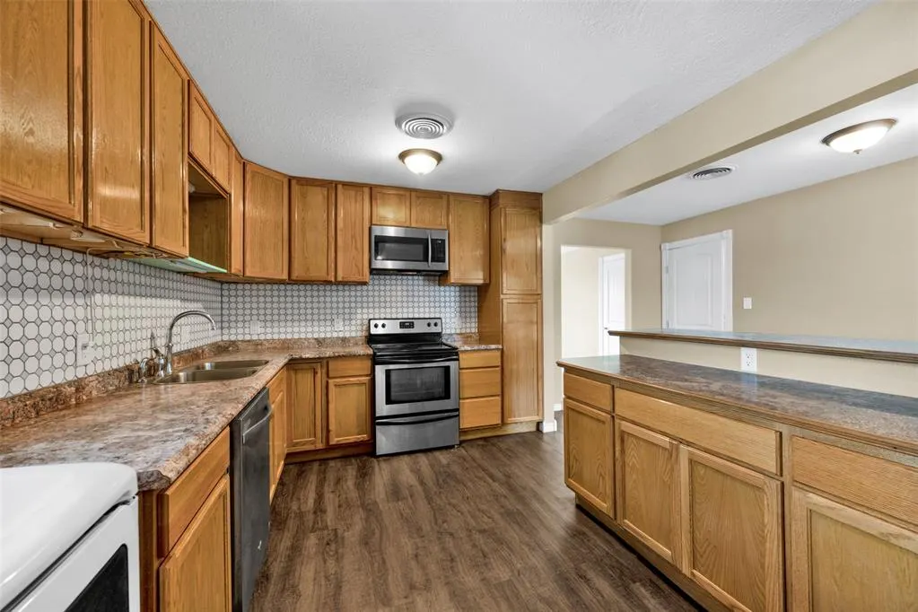 Photo 20 — 903 SW Garfield Avenue, Lawton, OK 73501