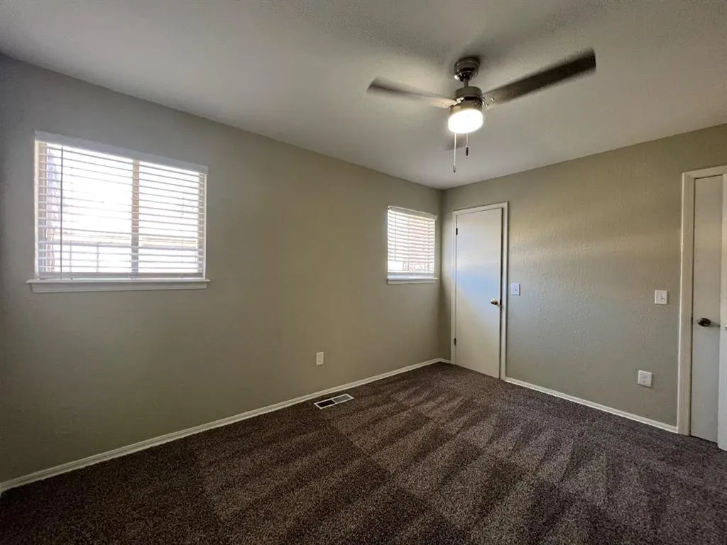 Photo 4 — 1902 Three Stars Road, Edmond, OK 73034