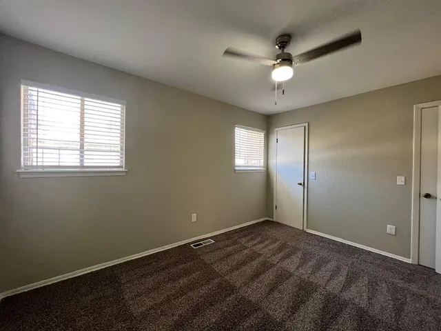 Photo 4 — 1902 Three Stars Road, Edmond, OK 73034