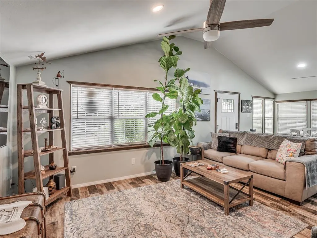 Photo 7 — 11440 W Cedar Lake Drive, Hinton, OK 73047