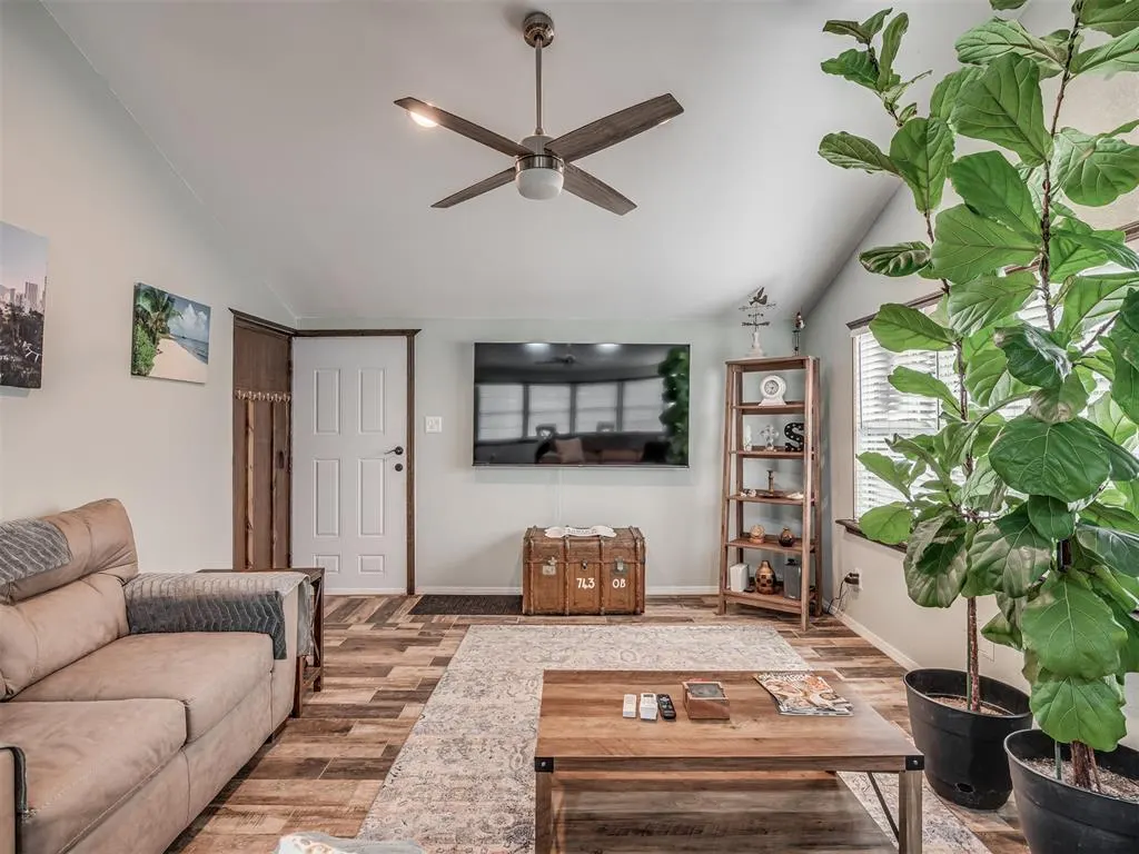 Photo 9 — 11440 W Cedar Lake Drive, Hinton, OK 73047