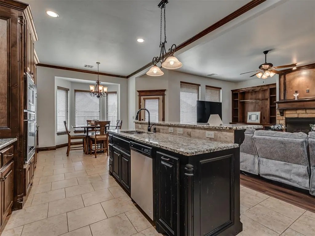 Photo 10 — 13317 NW 4th Street, Yukon, OK 73099