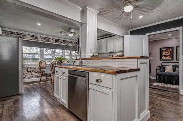 Photo 3 — 905 Lee Avenue, Seminole, OK 74868
