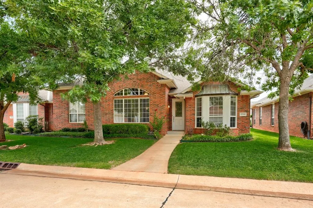 Front exterior — 15508 Swallowtail Road, Edmond, OK 73013