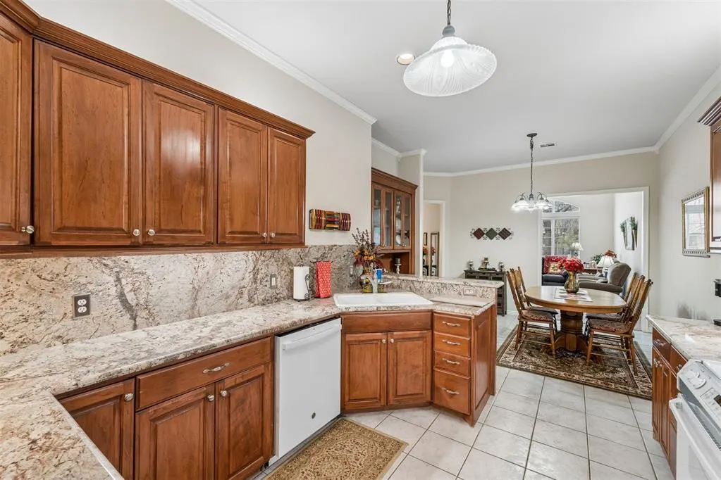 Photo 12 — 15508 Swallowtail Road, Edmond, OK 73013