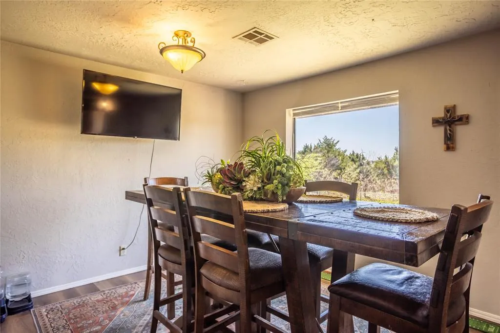 Photo 3 — 168 McKenzie, Weatherford, OK 73096