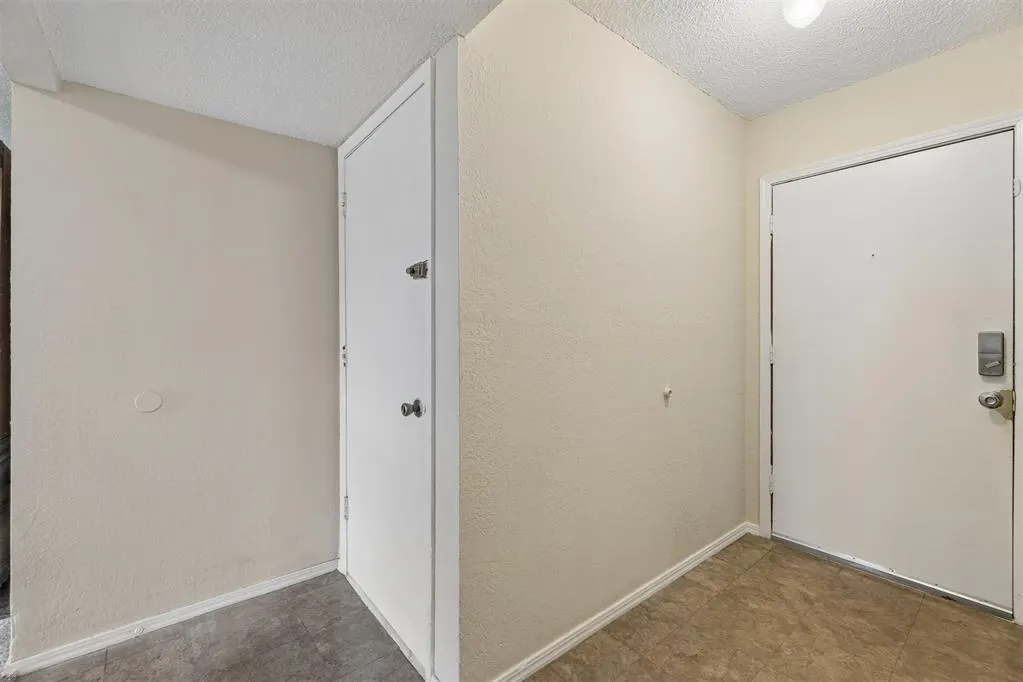 Photo 3 — 1624 NE 4th Street, Moore, OK 73160