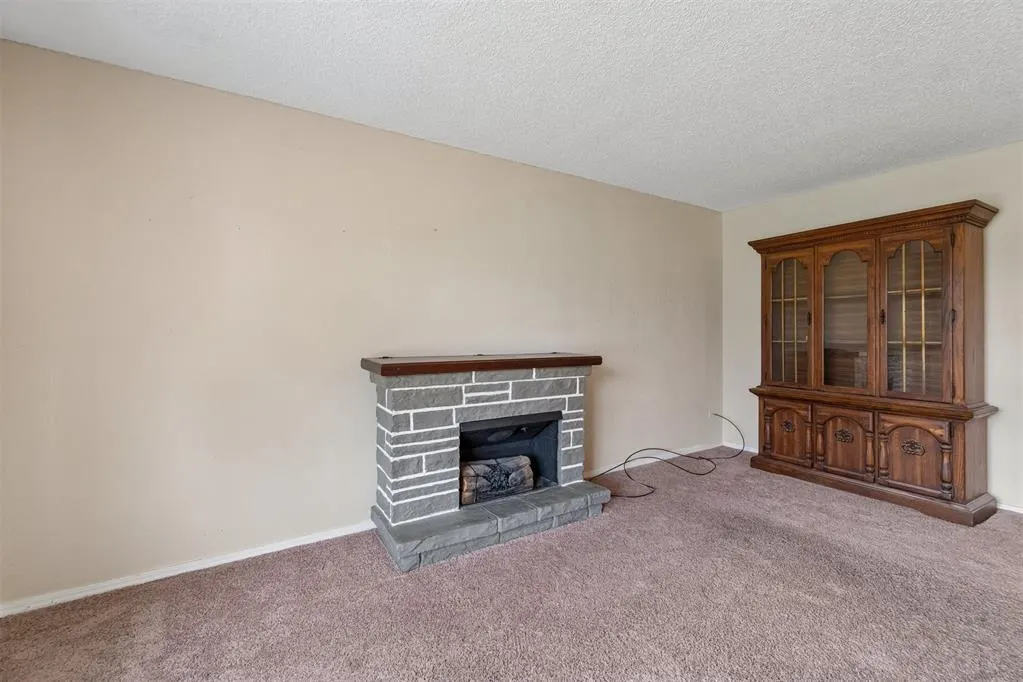 Photo 8 — 1624 NE 4th Street, Moore, OK 73160